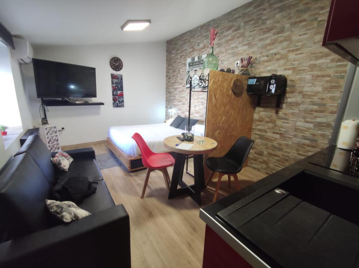 Casa Rural La Zzinetina Con Jacuzzi Константина Екстериор снимка