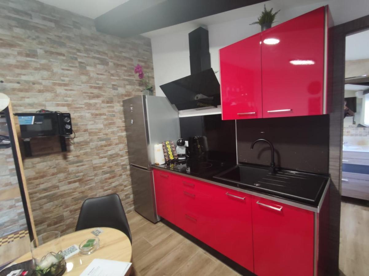 Casa Rural La Zzinetina Con Jacuzzi Константина Екстериор снимка